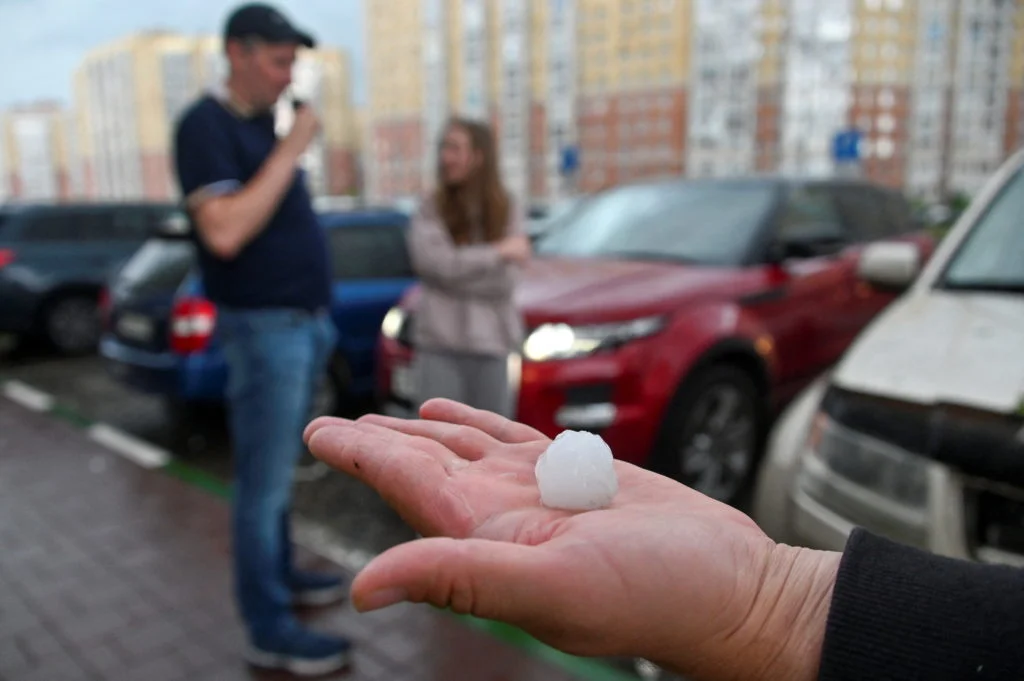 Rising Temperatures Linked to Increasing Size and Severity of Hailstones