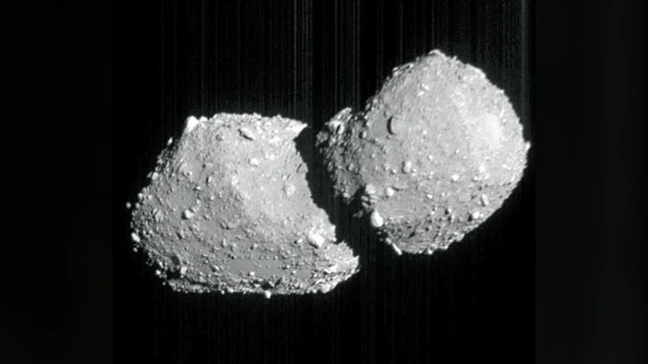 Japan's Hayabusa2 probe captures remarkable photo of a two-headed asteroid 62 million miles away