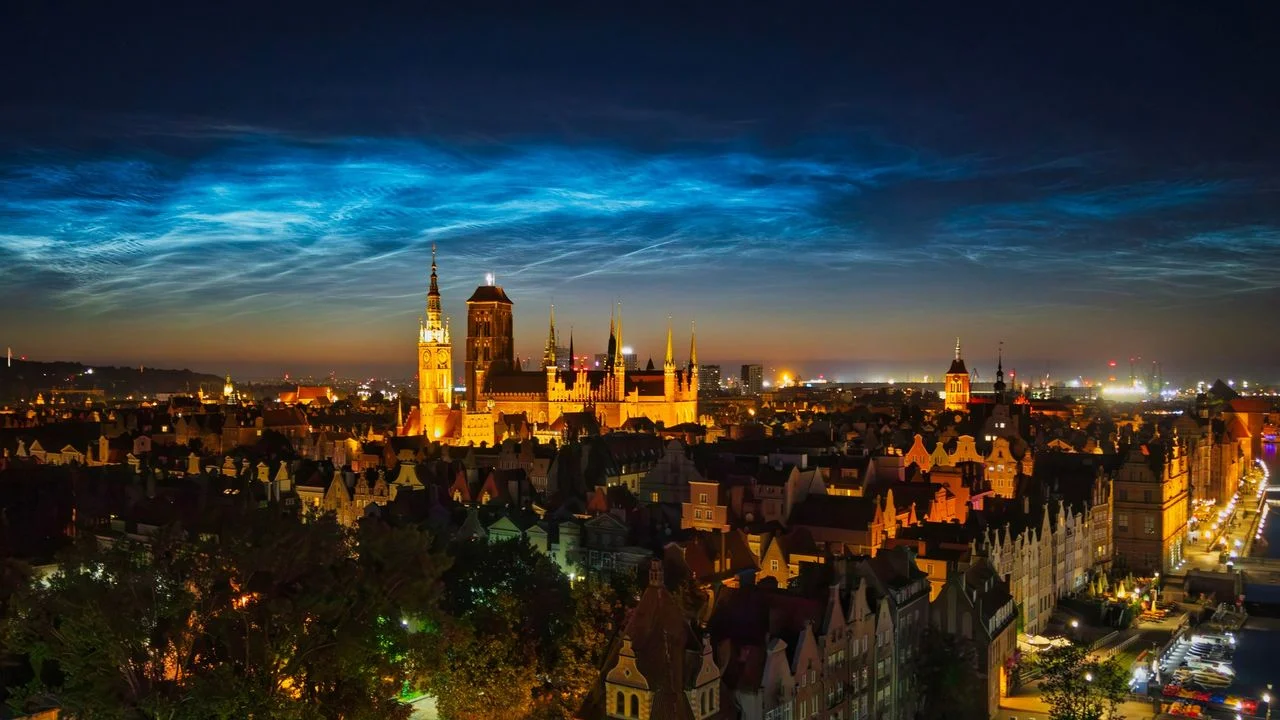 These rare glowing 'space clouds' are summer's best-kept skywatching secret