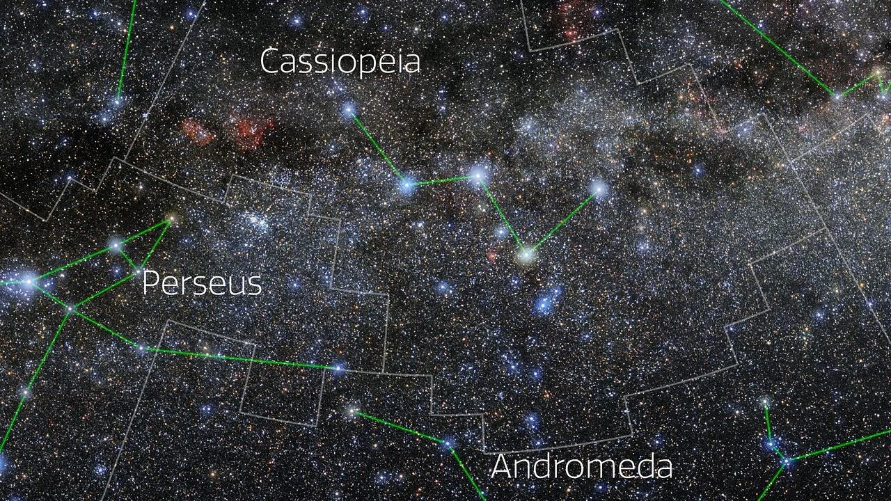 night sky graphic showing constellation cassiopeia in the night sky.