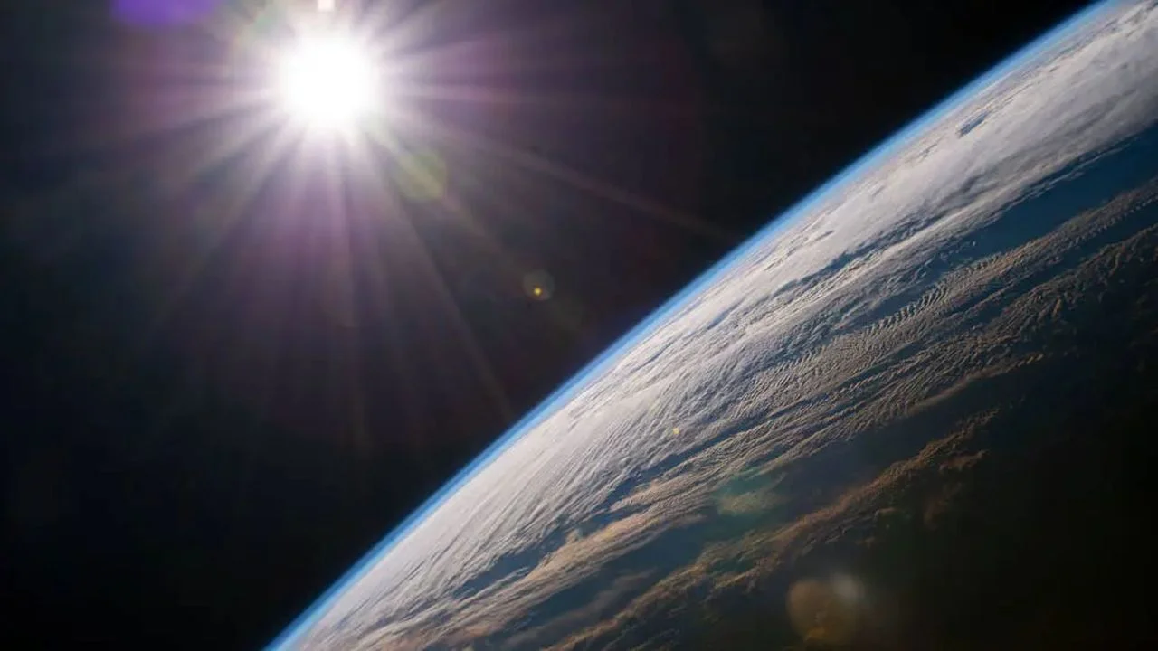 Earth may survive the sun's death after all, new study suggests