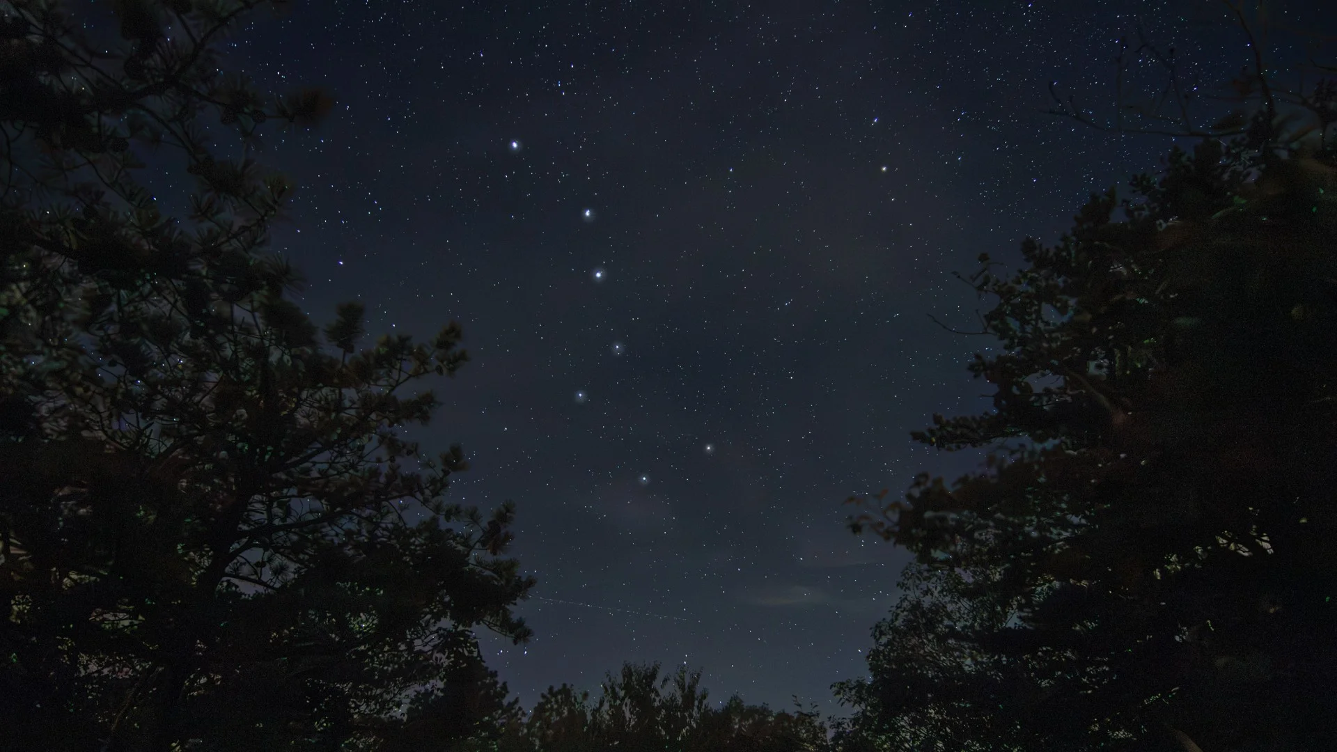 a group of stars in the sky resembling a spoon or ladle