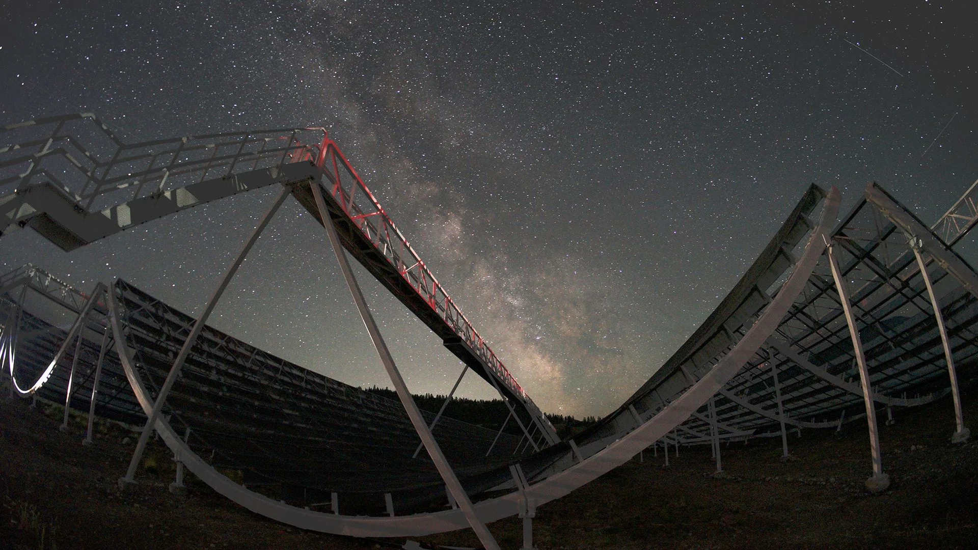 CHIME telescope unlocks new way to study the universe's baffling expansion