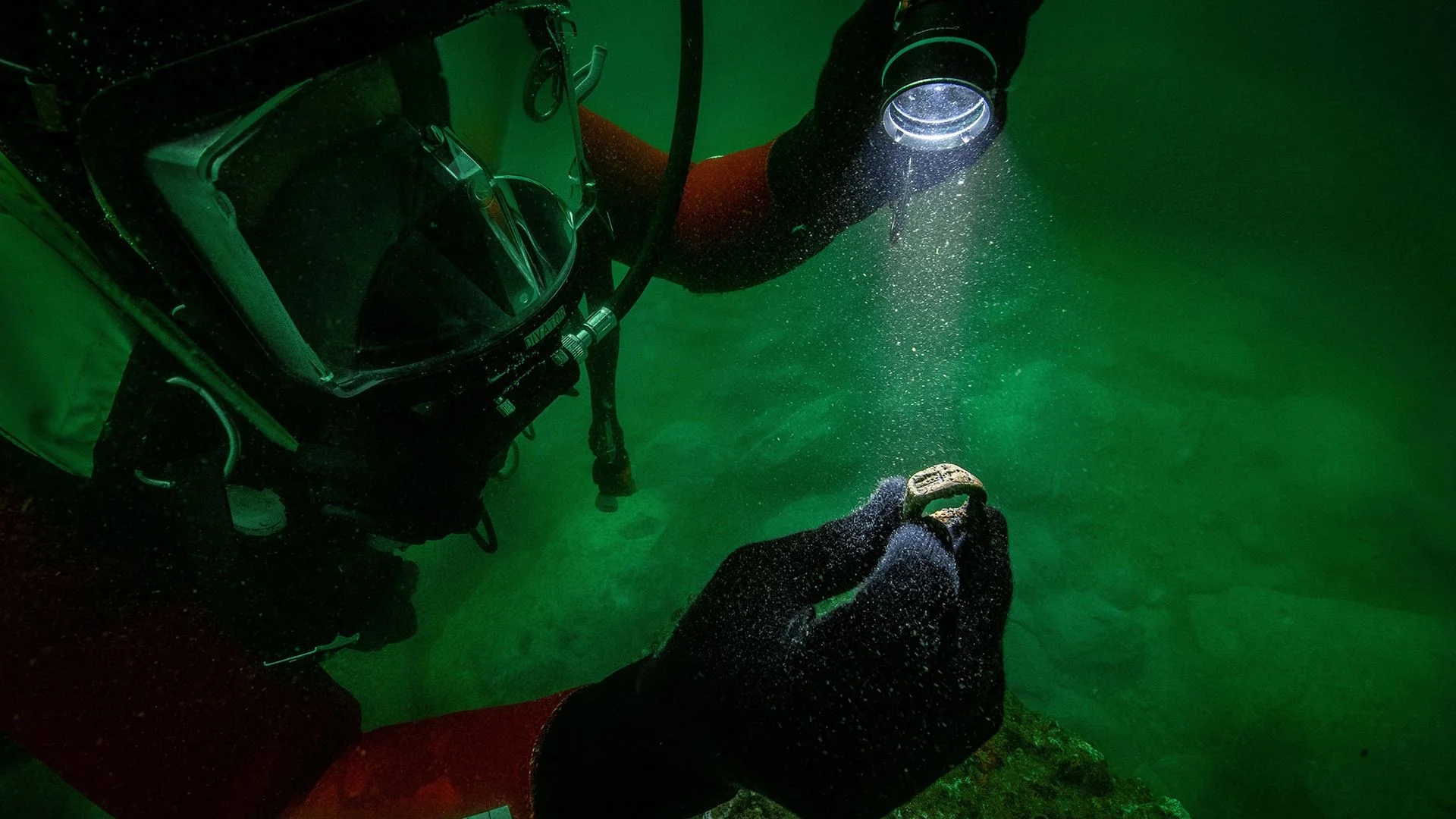 Bronze ring with Lighthouse of Alexandria engraving discovered at palace on submerged island in Egypt