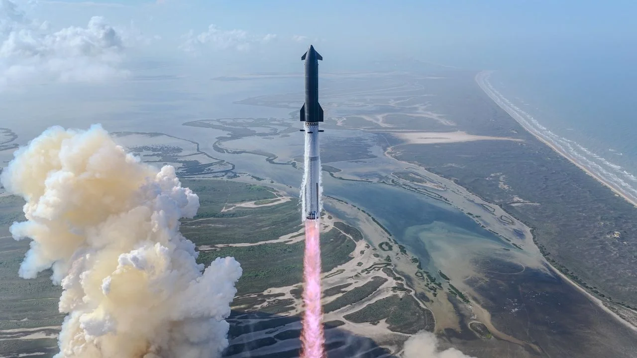 FAA Suspends SpaceX Starship V3 Operations Following Flight 12 Incident